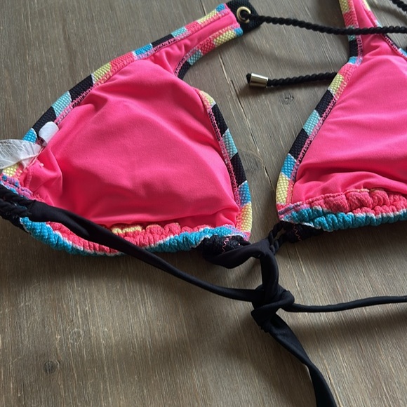 PWDR ROOM 2 Pc. Triangle Striped Bikini Top Size Small, Bottom Size Medium - Picture 13 of 13